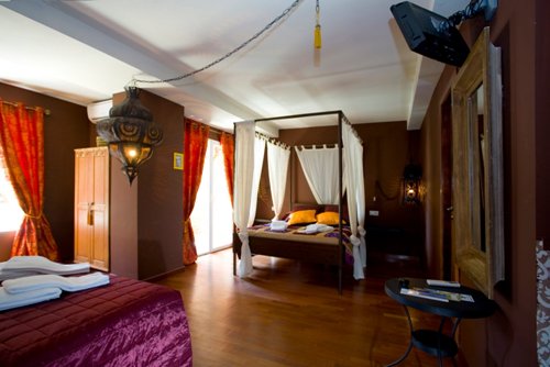 The Rooms Deluxe Hostel 2