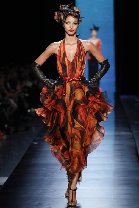 jean-paul-gaultier-haute-couture-spring-2014-show16-467×700