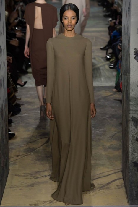 valentino-haute-couture-spring-2014-show31-467×700